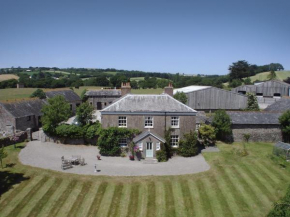 Гостиница Smeaton Farm Luxury B&B  Салташ